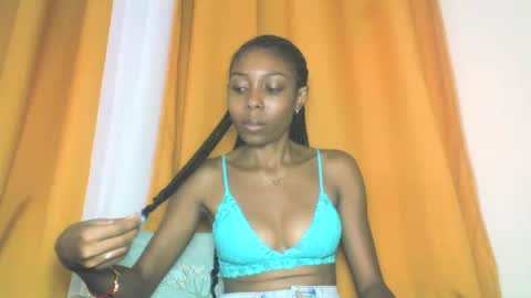 layannek online show from 11/13/25, 03:11