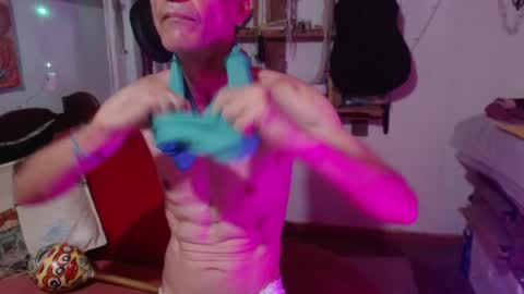 Laye19 online show from 12/02/24, 03:58