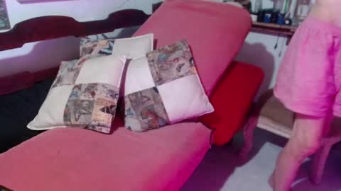 Laye19 online show from 12/03/24, 02:47