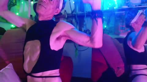 Laye19 online show from 12/12/24, 03:43