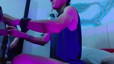 Laye19 online show from 01/30/25, 02:15