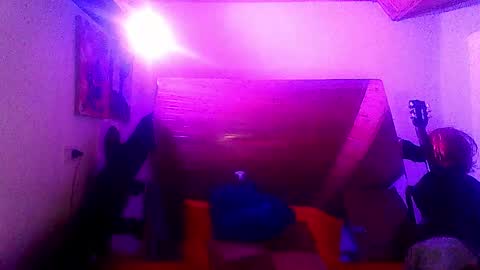 Laye19 online show from 02/08/25, 07:59