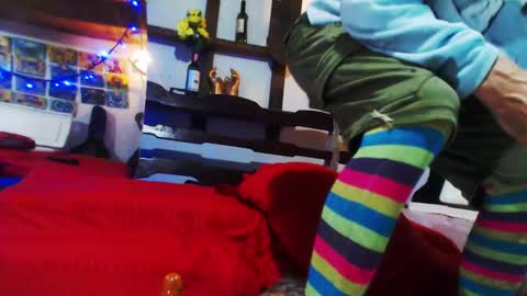 Laye19 online show from 03/02/25, 12:09