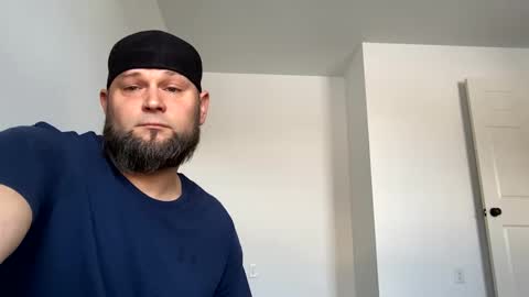 Snapshot of layinlow42 chatting on 01/28/25, 05:35 layinlow42 online show from 01/28/25, 05:35