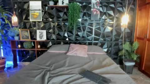 Layla online show from 09/23/25, 02:25