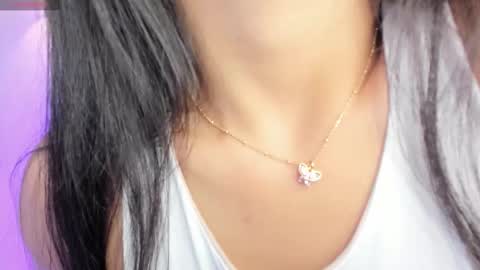 Layla Breezee online show from 10/31/25, 12:06