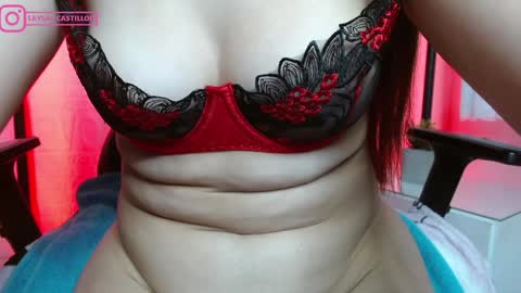 Layla online show from 12/20/24, 08:23