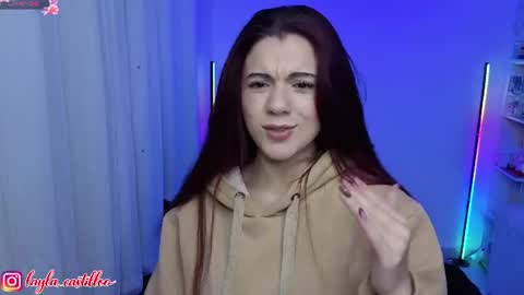 Snapshot of layla_castilloo chatting on 06/11/26, 03:26 Layla online show from 06/11/26, 03:26