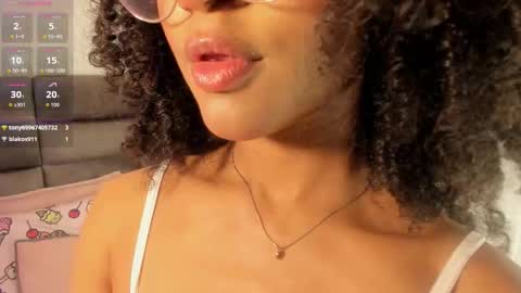 layla_clarke online show from 10/21/25, 04:13