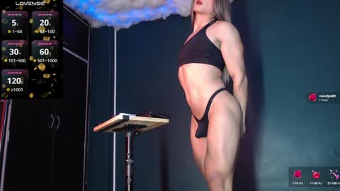 Snapshot of layla_dominac chatting on 12/12/24, 09:37 Layla   help me with your thumbs up its important  online show from 12/12/24, 09:37