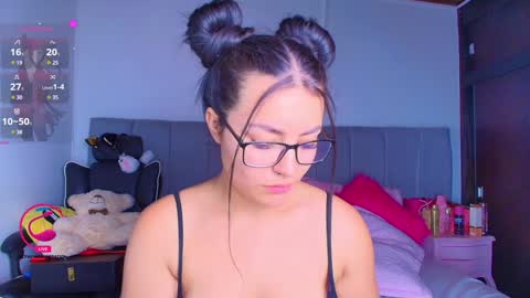 Layla online show from 01/20/25, 05:27