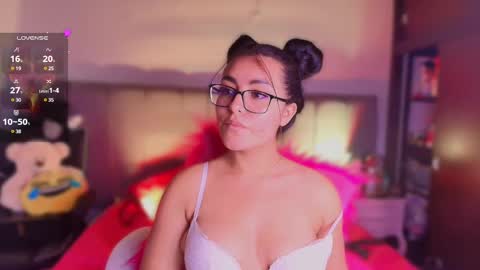 Layla online show from 02/19/25, 04:33