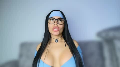 Layla online show from 05/03/26, 04:07