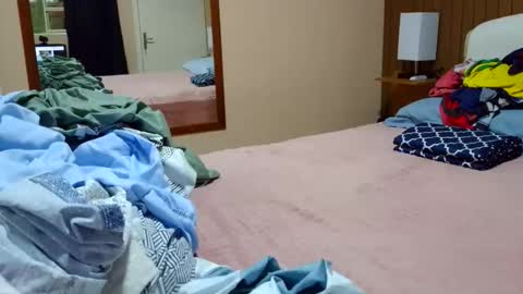 kelly online show from 04/01/26, 08:17