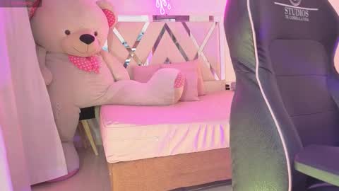 laylafoxy_tay online show from 12/23/25, 03:26