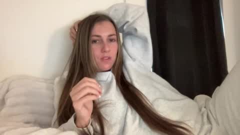 Snapshot of laylahlaylah1 chatting on 10/24/25, 07:32 laylahlaylah1 online show from 10/24/25, 07:32