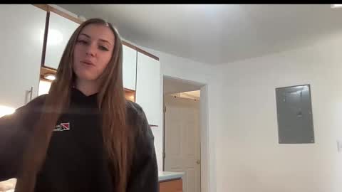 Snapshot of laylahlaylah1 chatting on 11/12/25, 05:46 laylahlaylah1 online show from 11/12/25, 05:46