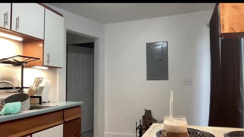 Snapshot of laylahlaylah1 chatting on 11/19/25, 01:11 laylahlaylah1 online show from 11/19/25, 01:11