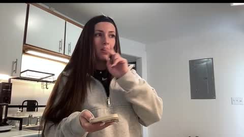 Snapshot of laylahlaylah1 chatting on 11/29/25, 02:31 laylahlaylah1 online show from 11/29/25, 02:31