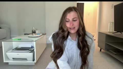 Snapshot of laylahlaylah1 chatting on 04/12/26, 03:28 laylahlaylah1 online show from 04/12/26, 03:28