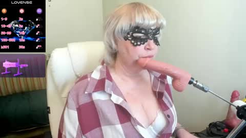 laylalaylamilf online show from 04/21/26, 04:19