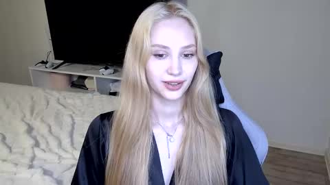 LaylaPretty001 online show from 06/11/26, 05:05