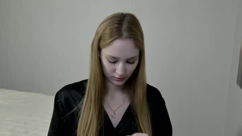 Laylla001 online show from 12/02/24, 05:59