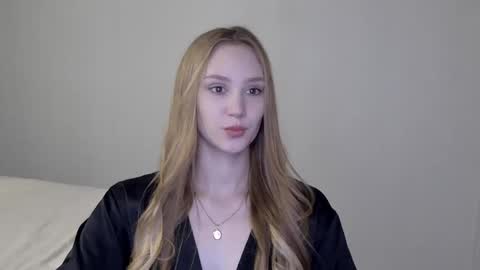 Laylla001 online show from 12/09/24, 05:40