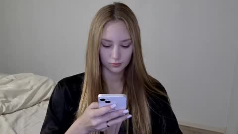 Laylla001 online show from 12/20/24, 10:38