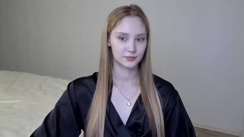 Laylla001 online show from 01/03/25, 05:50