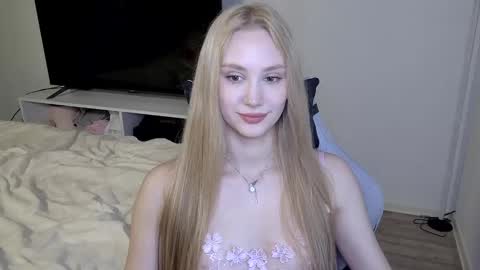 Laylla001 online show from 03/03/26, 07:25