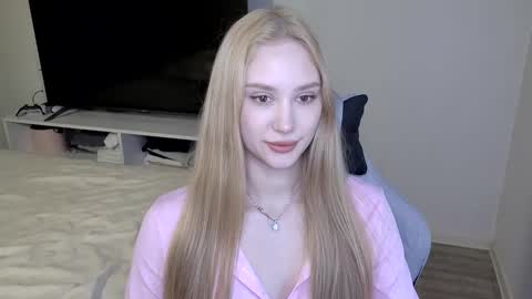 Laylla001 online show from 03/10/26, 06:07