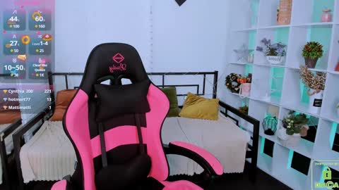 layriantavee online show from 01/08/25, 10:15