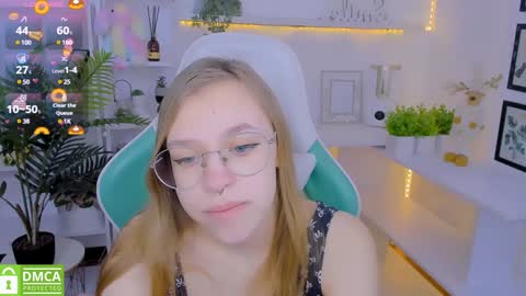 layriantavee online show from 01/29/25, 07:04