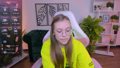 layriantavee online show from 02/02/25, 01:19