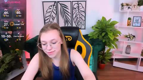 layriantavee online show from 03/07/25, 07:30