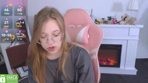 layriantavee online show from 09/25/25, 06:06