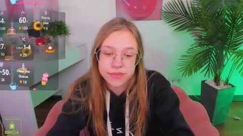 layriantavee online show from 10/08/25, 06:33