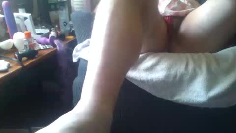 Snapshot of layththelion chatting on 02/17/25, 09:08 Layth The Lion online show from 02/17/25, 09:08