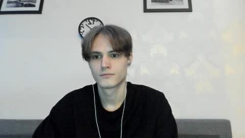 Snapshot of lazaret1k chatting on 05/13/26, 07:11 Vladi online show from 05/13/26, 07:11