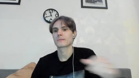 Snapshot of lazaret1k chatting on 05/14/26, 09:21 Vladi online show from 05/14/26, 09:21