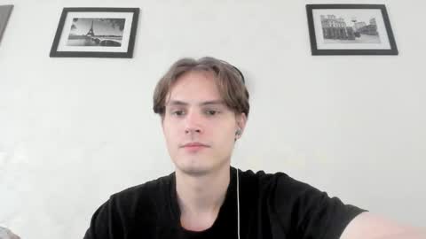 Snapshot of lazaret1k chatting on 06/07/26, 02:10 Vladi online show from 06/07/26, 02:10