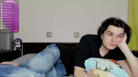 Alex online show from 03/11/25, 03:48