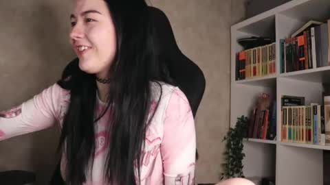 Snapshot of lazynut chatting on 10/18/25, 04:26 Lisa online show from 10/18/25, 04:26