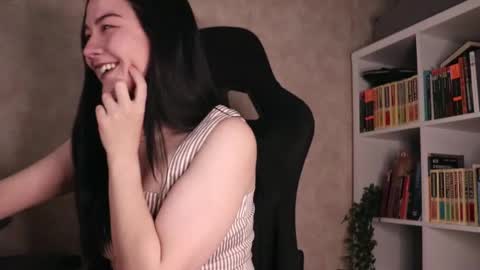 Snapshot of lazynut chatting on 10/26/25, 04:18 Lisa online show from 10/26/25, 04:18