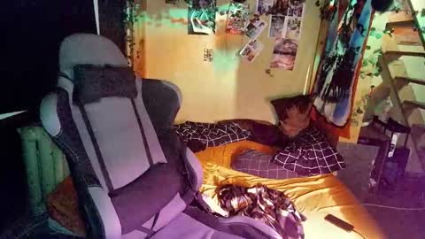 Tora online show from 10/21/25, 09:59