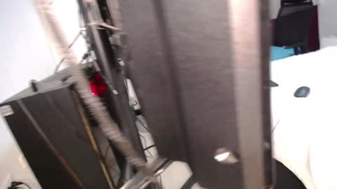 Snapshot of le_petit_princeb612 chatting on 12/11/24, 12:12 andres online show from 12/11/24, 12:12