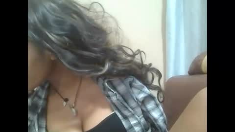 lea96546 online show from 09/29/25, 05:51