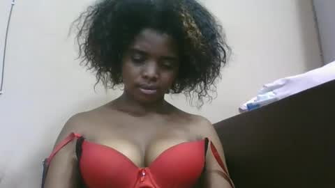 lea96546 online show from 03/29/26, 05:46