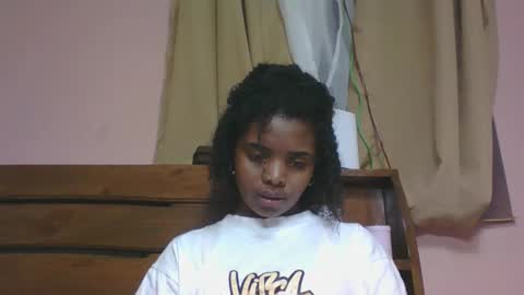 lea96546 online show from 04/20/26, 07:00